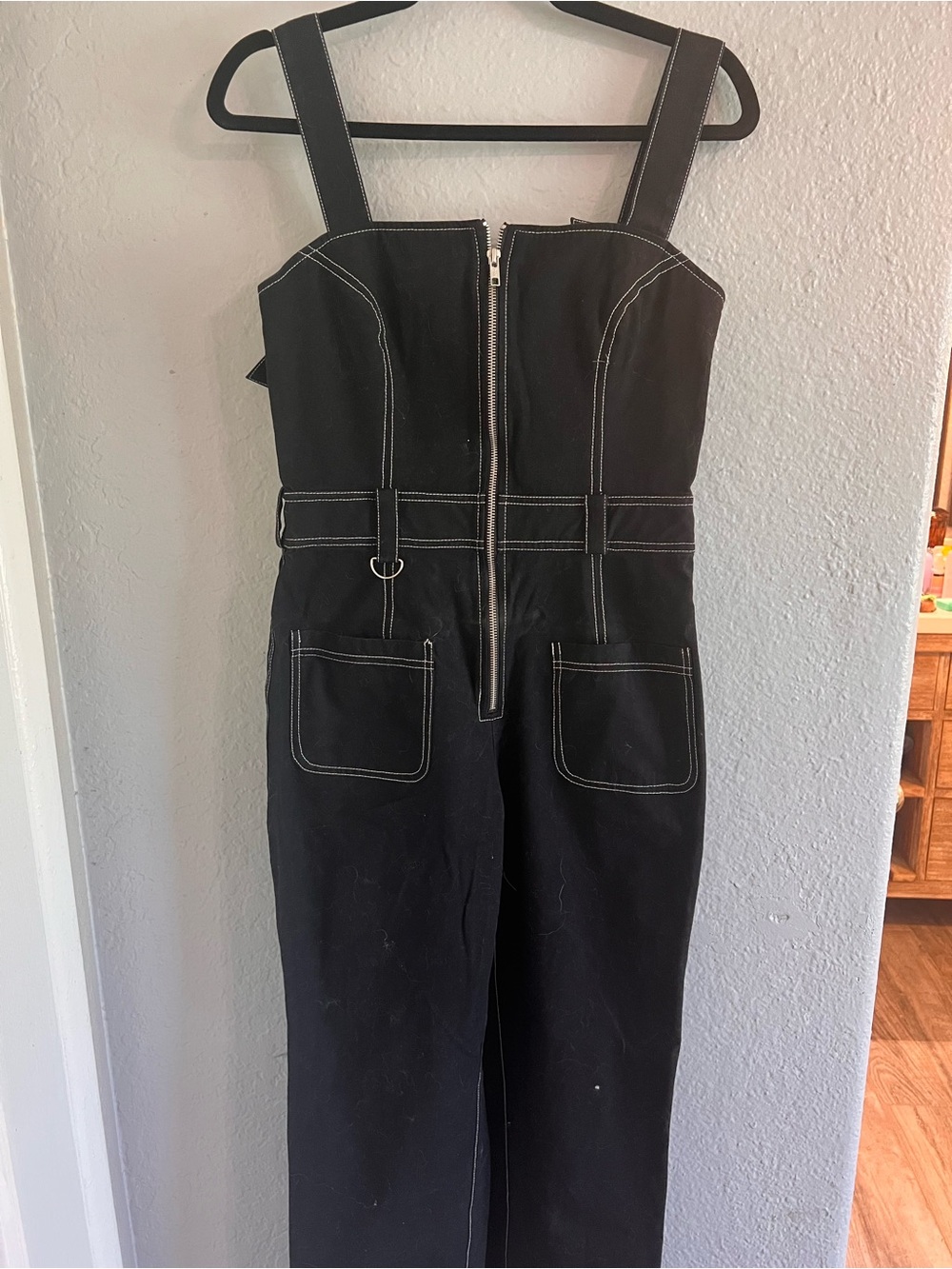 h:ours Black Zip-Front Jumpsuit with White Contrast Stitching - Picture 6 of 7